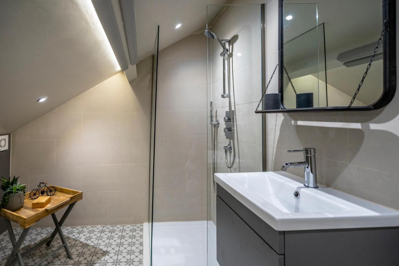 The Loft At Dukes Townhouse Apartment ยอร์ค ภายนอก รูปภาพ